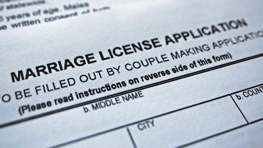 La solicitud de licencia de matrimonio del condado de Cache se mueve en línea