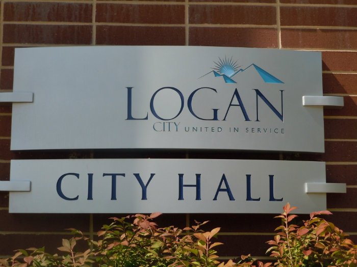 El consejo de la ciudad de Logan se prepara para llenar un asiento general vacante