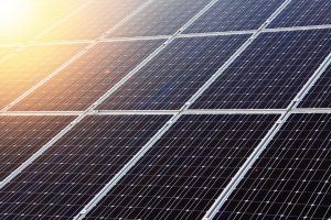 Read more about the article La comisión de Utah delibera las tasas de compensación solar en azoteas